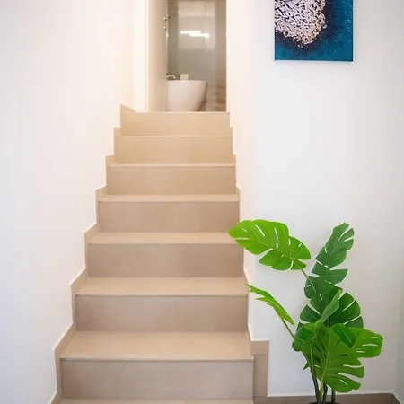 Tra Mare E Vicoli Del Centro *