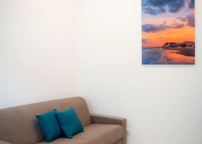 Tra Mare E Vicoli Del Centro *